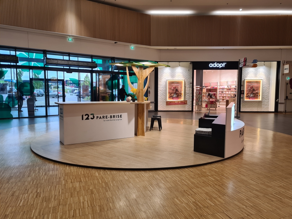 123-PARE-BRISE_CORNER-Galerie-Marchande-Strasbourg_magasin-28m²-4