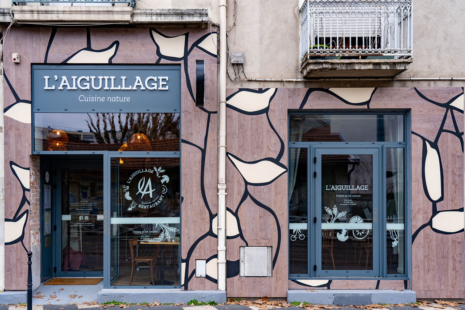 L'AIGUILLAGE-RESTAURANT-Grenoble_signaletique-100m²-6